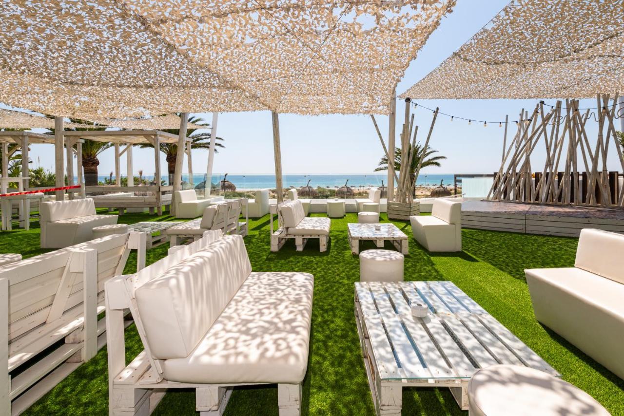 Hotel Antonio II Захара де лос Атунес Екстериор снимка
