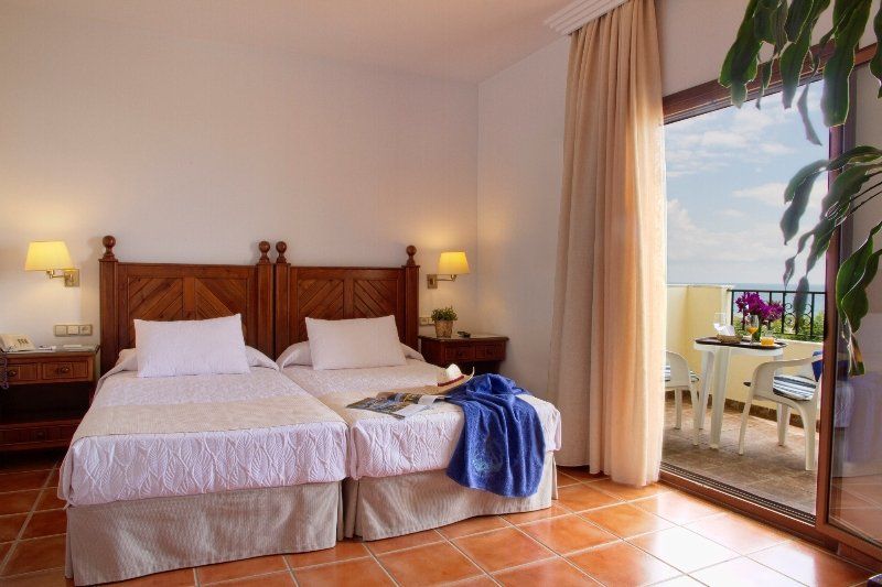 Hotel Antonio II Захара де лос Атунес Екстериор снимка